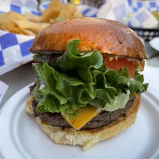 I asked for completely melted cheese but unfortunately did not receive that. Burger is average.