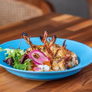 Kairi Prawn Takku(d, s)
Grilled prawn, watermelon radish, Maharashtrian takku aioli,
chargrilled lemon, micro herbs