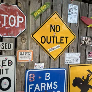 Jalapeno Buck&apos;s sign wall