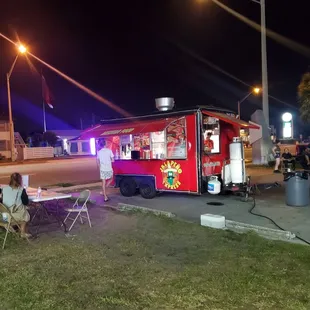 a food truck at night