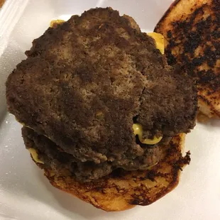 This is what I'm talking about. Fresh meat hand patted and cooked in cast iron. This was a good burger.