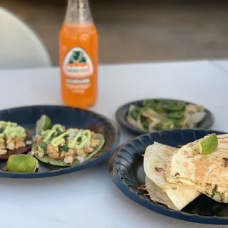 Pollo Quesadilla