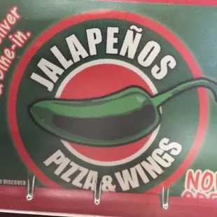 Love this place they have great slushies and awesome pizza