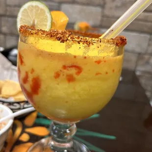 Frozen mango margarita