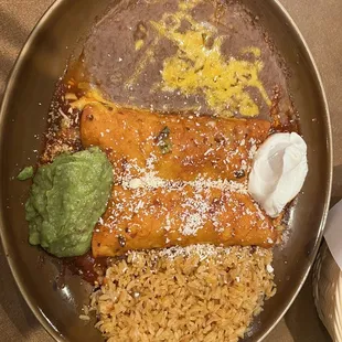 Lunch special Enchiladas Rancheras