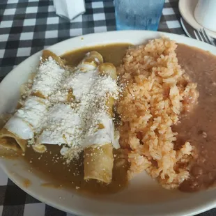 Green Chicken Enchiladas