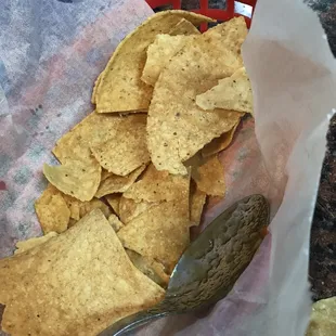 These chips were the worst chips I have ever had from a Mexican restaurant they were cold, thick and burnt.