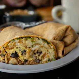 Tommy&apos;s Joint Wrap with pulled pork