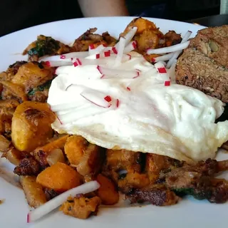 Smoked Tofu & Vegetable Hash