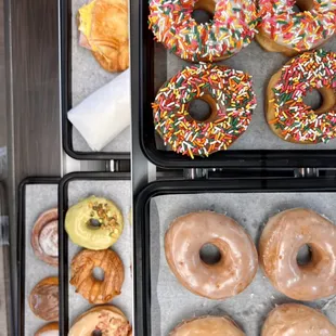 donuts, dough desserts, food