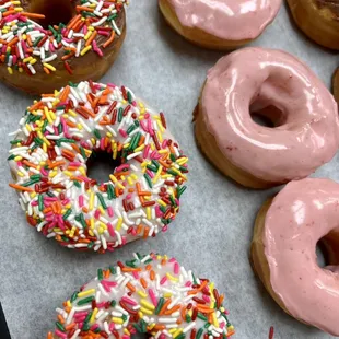 food, donuts, dough desserts