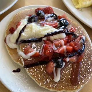 Fresh Berry Pancakes