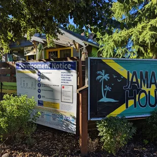 Business is closed/closing? Photo from Saturday, 7/23/22 around 6:30pm.