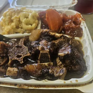Tender Oxtails, yams and mac!   Note, some of the best mac I have ever had!
