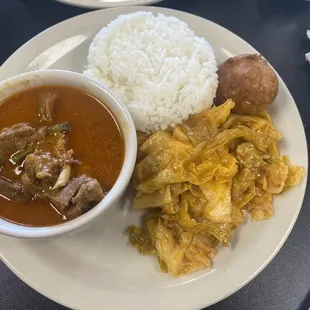 Sauce arachide with steamed cabbage