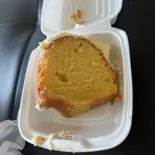 Lemon pound cake
