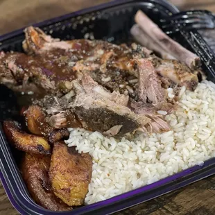 Ribs, rice and palatines... already started eating!