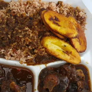 Oxtails, rice &amp;beans and plantains.
