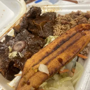 Oxtail with Rice and Beans and cabbage