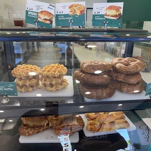 6/16/24 (sun): Display of their bites offered