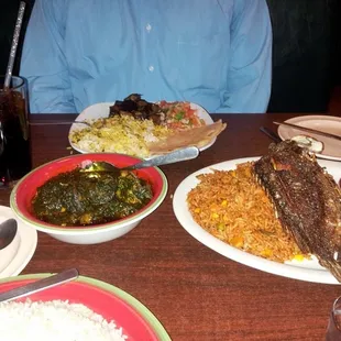 Jambo Africa, plava sauce, beef, dry rice, fried tilapia