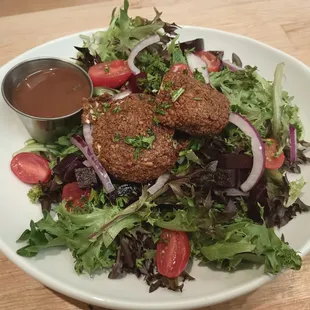 Goat cheese salad, yum!