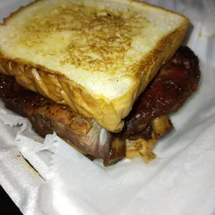 Rib Sandwich