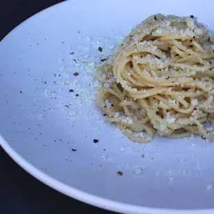 Tonnarelli cacio e pepe
