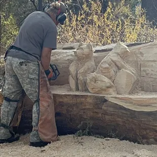 http://chainsawmama.com