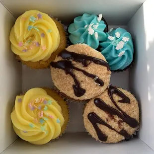 Lemon, Jack Frosted (blue winter theme) and Troop Beverly Hills