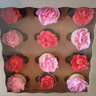 Bed of Roses (by the dozen ONLY)