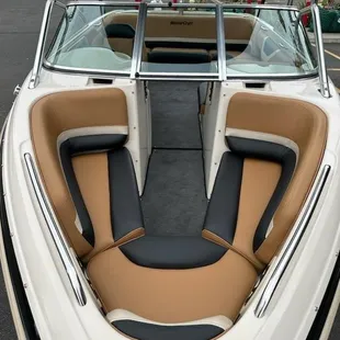 New interior upholstery in MasterCraft open bow