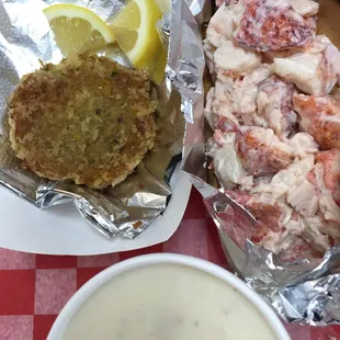 Labstah roll, crab cake and clam chowder.