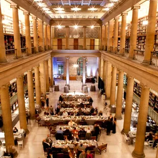 Photo courtesy of Laura Ivanova Photography