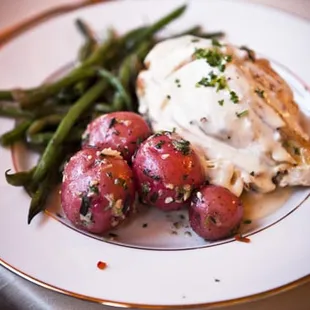 Stuffed Chicken Breasts W/ Spinach,Mushrooms &amp; Ricotta Cheese,Garlic Fried Green Beans and Rosemary Roasted Potatoes