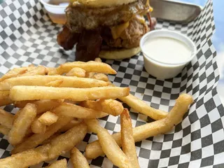 Berd's Grill & Bar