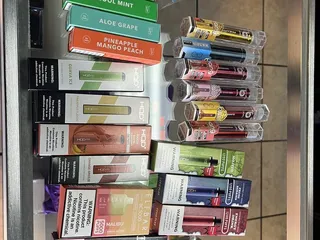 Wayno Smoke Shop