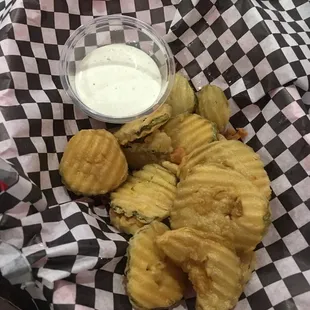 Fried pickles with ranch dressing