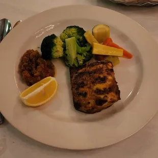 Grilled Gulf Fish, Roasted Garlic Bell Pepper Chutney &amp; Fresh Vegetables