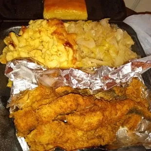 Fish,Mac&amp; cheese, cabbage &amp; cornbread