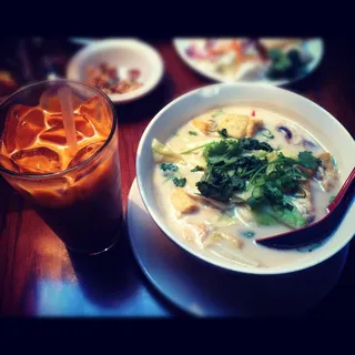 Tom Kha