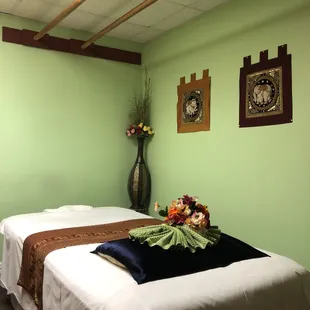 Jamjuree Massage