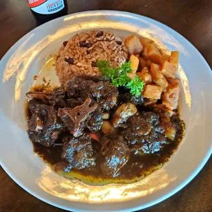 Oxtail with Yams and Rice