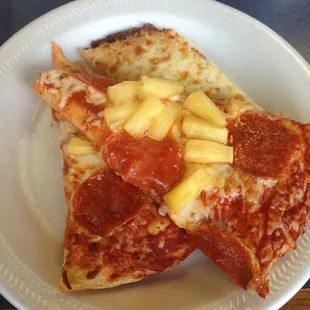 If they don't have your favorite pizza on the buffet, they'll make it for you! I love pepperoni and pineapple!!!