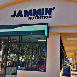 View from parking lot in the back. Driveway is small. I missed it my first time.