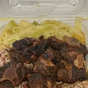 Large Oxtail Na Cabbage