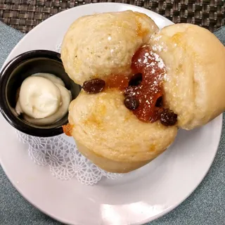 Cinnamon Raisin Pot of Bread