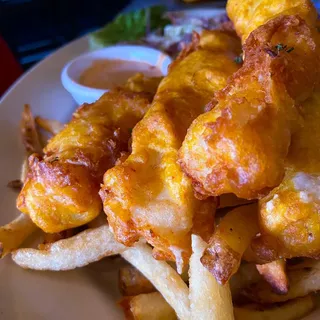 BEER BATTERED FISH & CHIPS