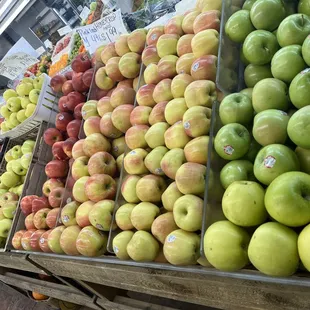 a display of apples