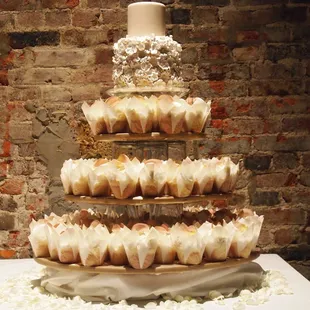 Cupcake Cascade - Perfect for weddings or any occasion